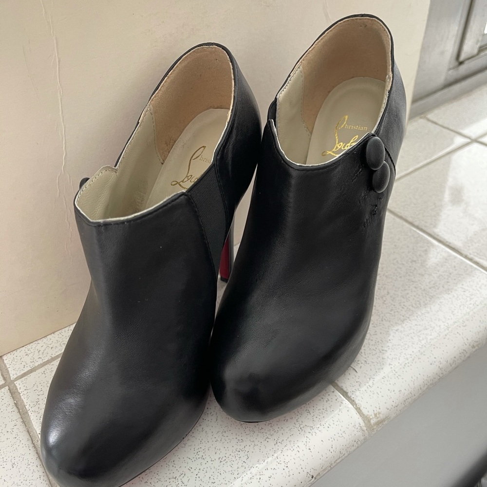 Christian Louboutin shoes - Picture 2 of 9